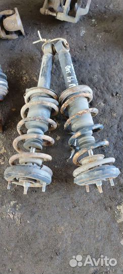 Стойки Nissan блюберд U14 562102J002