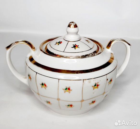 Часть сервиза 