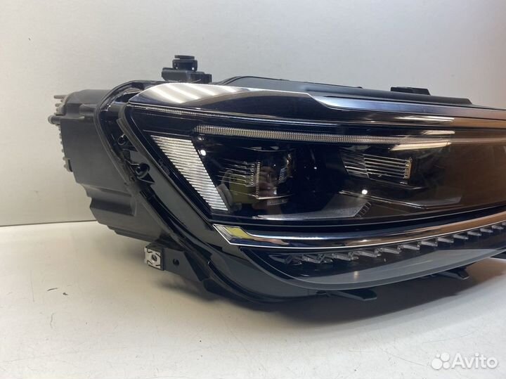 Фара правая Volkswagen Tiguan 2017-2020 Full Led