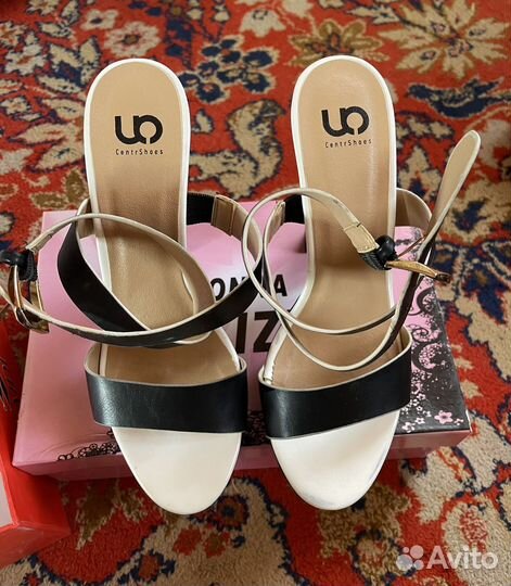 Босоножки женские 39 размер