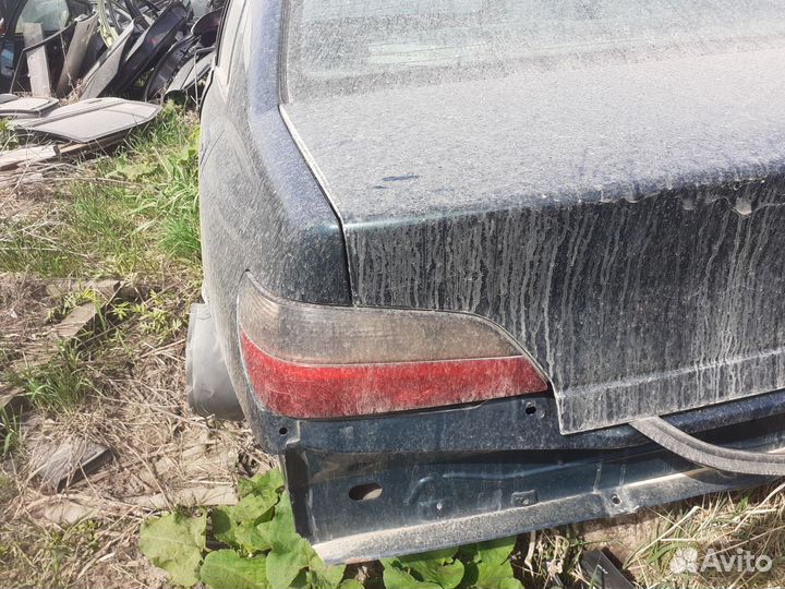 Задний левый фонарь Peugeot 406