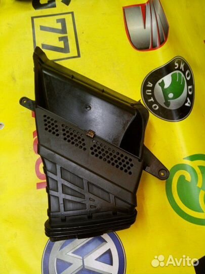 Воздухозаборник передний Audi A5 купе 3.2 cala