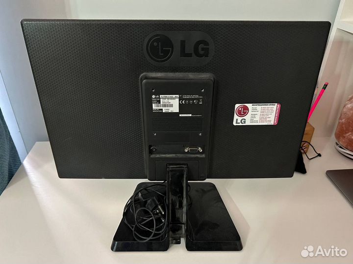Монитор LG flatron e1942c - bna