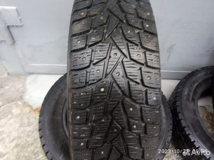 Dunlop Grandtrek Ice 02 225/700 R17