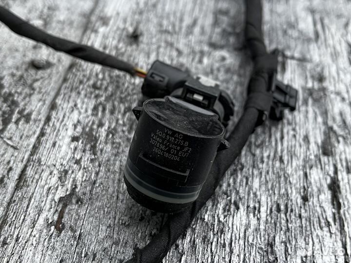 Проводка заднего бампера Tiguan