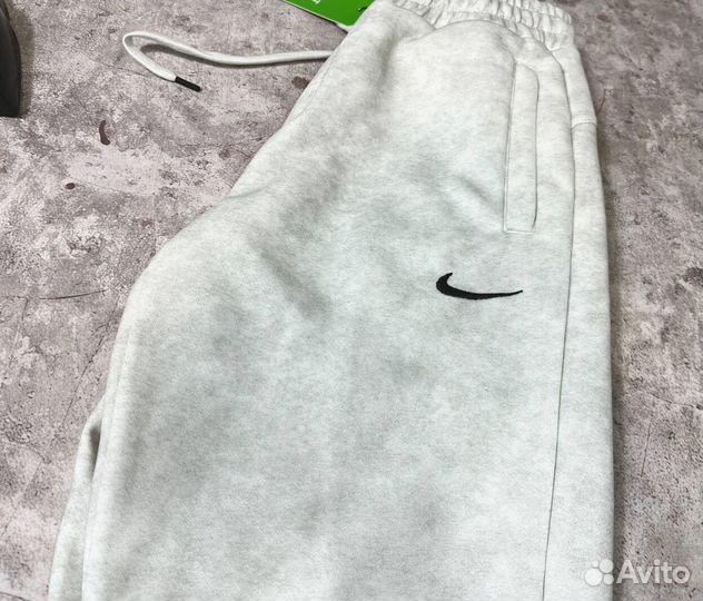 Спортивные костюмы Nike