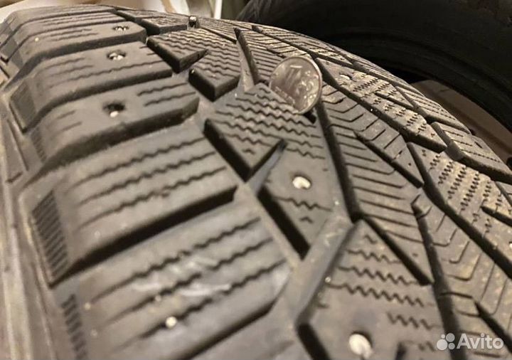 Gislaved NordFrost 100 215/55 R17 98T