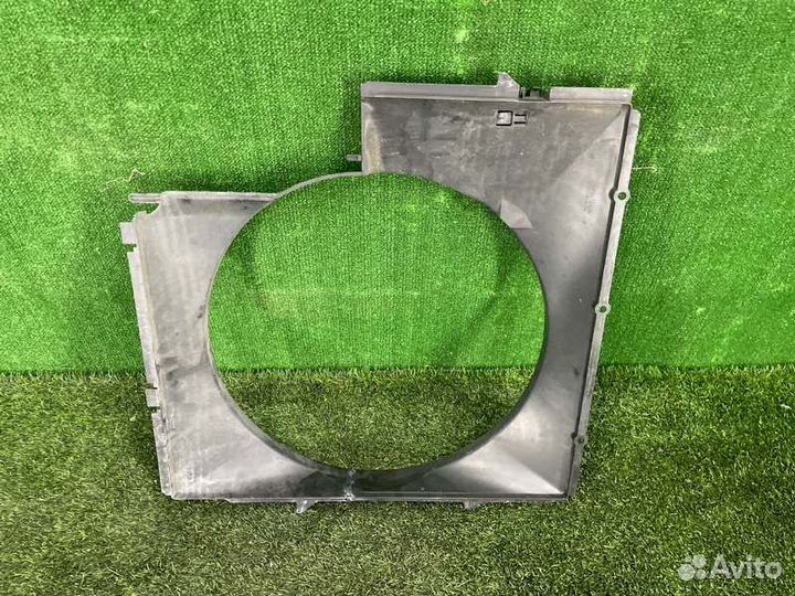 Диффузор радиатора Bmw X5 E53 M62B44 2001