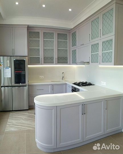 Кухонный гарнитур модерн белый новый