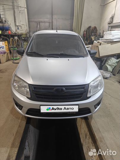 LADA Granta 1.6 МТ, 2015, 175 000 км
