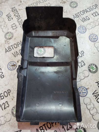 Корпус крепления акб Volvo S40