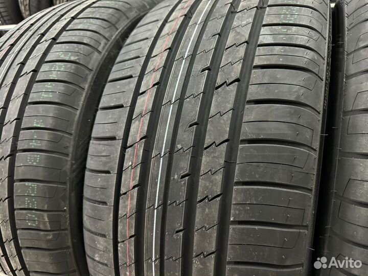 Tracmax X-Privilo RS01+ 265/35 R22