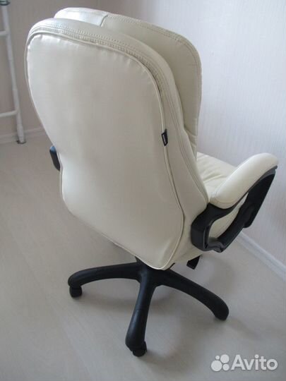 Новое кожаное Кресло Руководителя