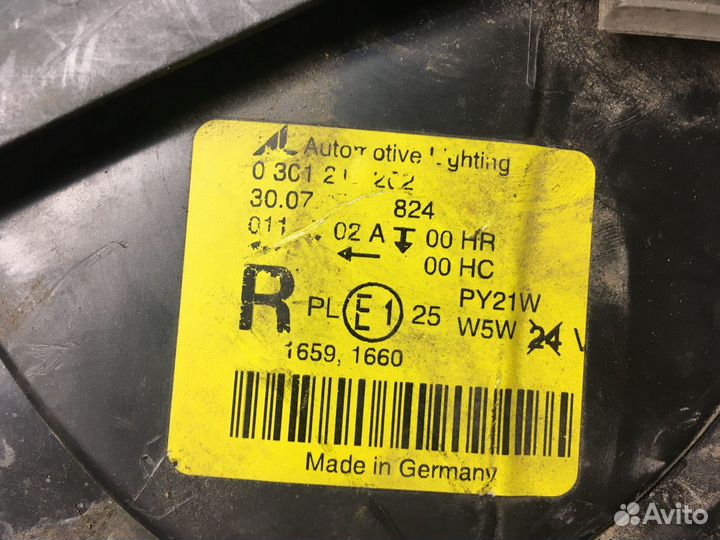 Фара правая Volkswagen Golf 5 2003-2009