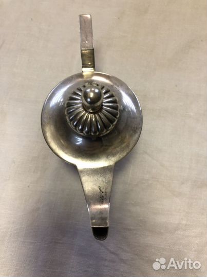 39. Зажигалка декоративна, серебро, Европа