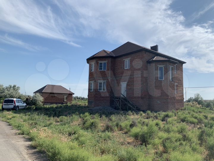 Дом 420 м² на участке 20 сот.