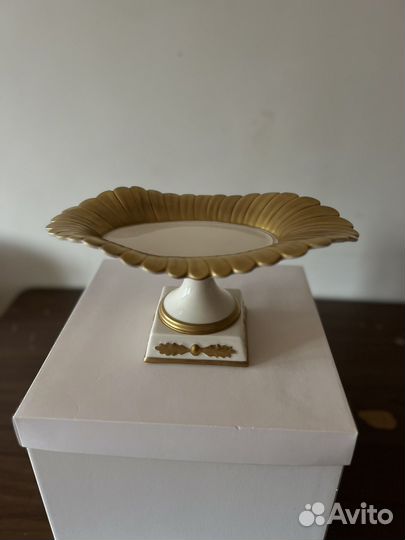 Фруктовница на ножке (дм.30х13)