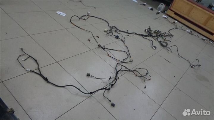 Проводка салона Ford Laser 1998-2003