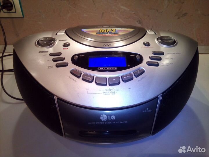 Магнитола LG LPC-LM340X (на з/ч или под восстановл
