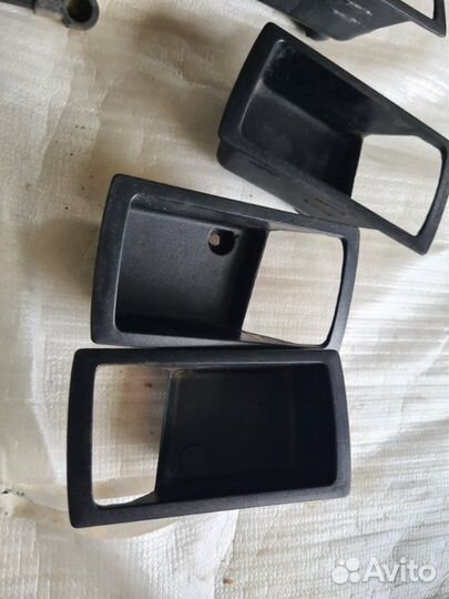 Накладка внутренней ручки двери Ford Mondeo 3