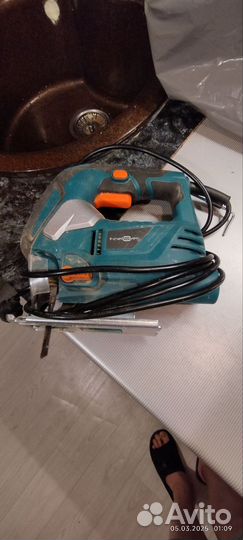 Электролобзик