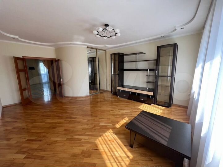 2-к. квартира, 74,5 м², 6/10 эт.