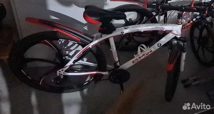 Велосипед взрослый BMW