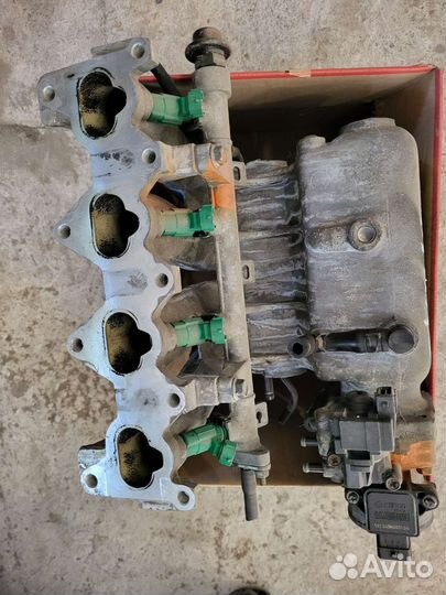 Впускной коллектор Hyunday Elantra