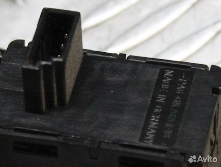 Кнопка стеклоподъемника BMW 5 серия