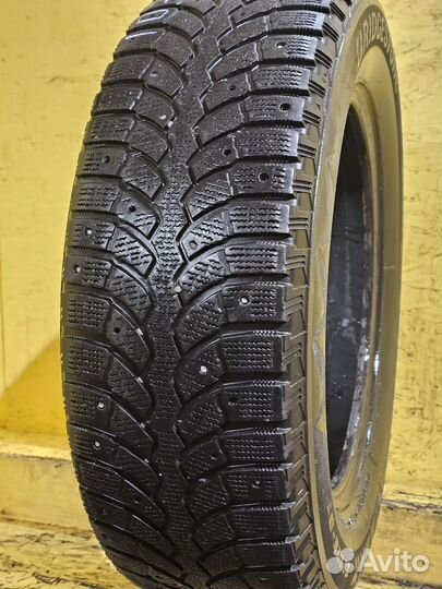 Bridgestone Blizzak Spike-01 195/65 R15 95T