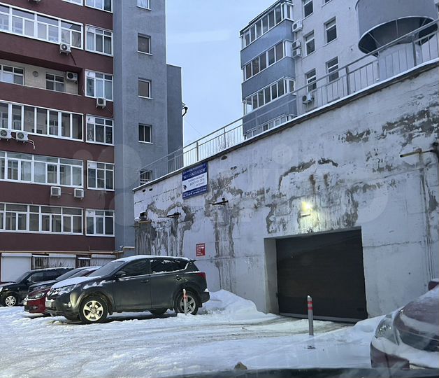 Машиноместо, 20 м²