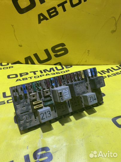 Блок предохранителей Audi 80