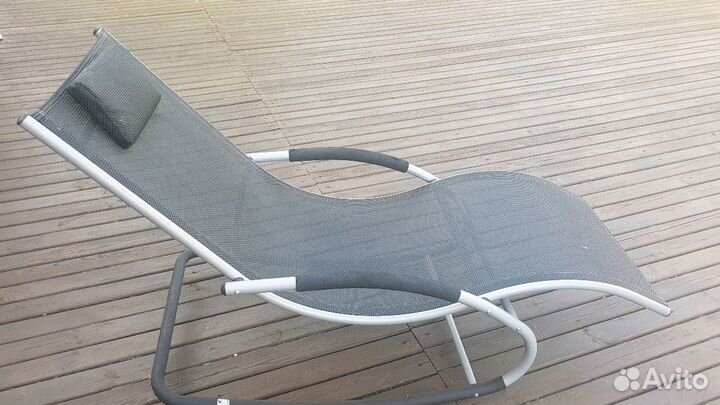 Лежак пляжный