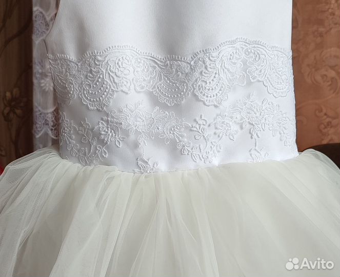Платье для девочки праздничное