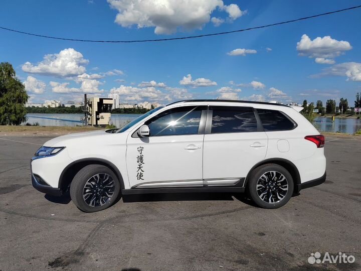 Mitsubishi Outlander 2.0 CVT, 2022, 40 000 км