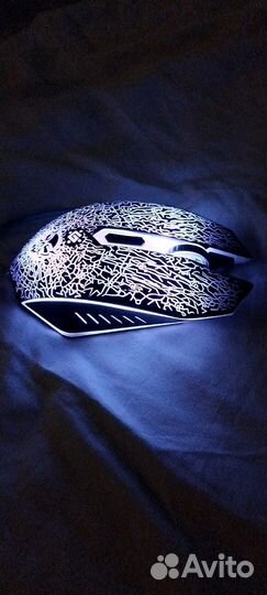 Игровая клавиатура, мышка и коврик