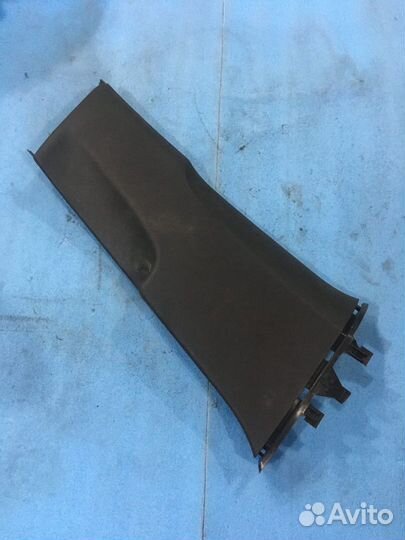 Обшивки средней стойки Фольксваген Пассат Б7