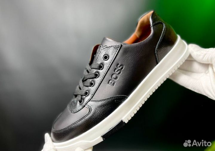Кроссовки Boss стильные