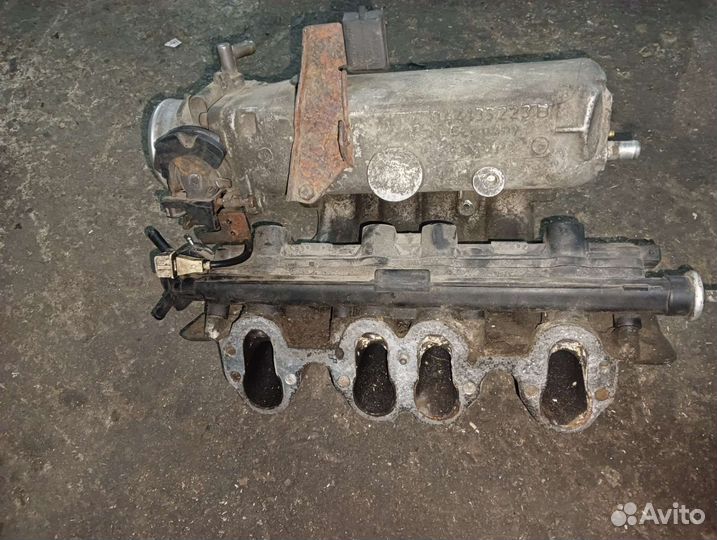 Коллектор впускной Aac 2.0 бензин Transporter T4