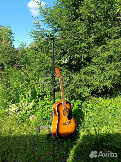 Подставка для гитар