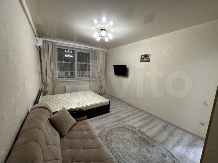 1-к. квартира, 50 м², 9/9 эт.