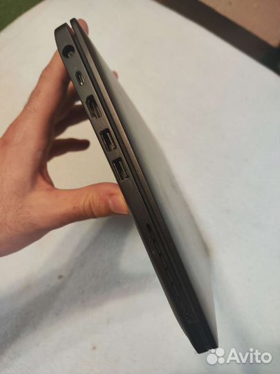 Dell Latitude E7470 i5/8gb/256gb SSD