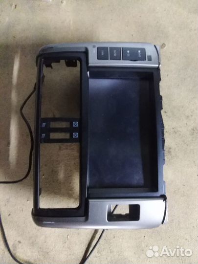 Штатное головное устройство тойота прадо 150