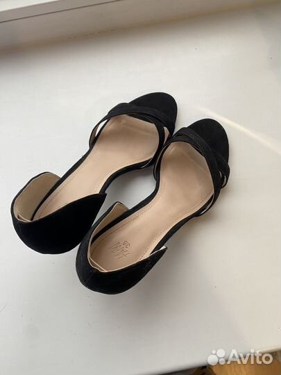 Босоножки женские 38 размер