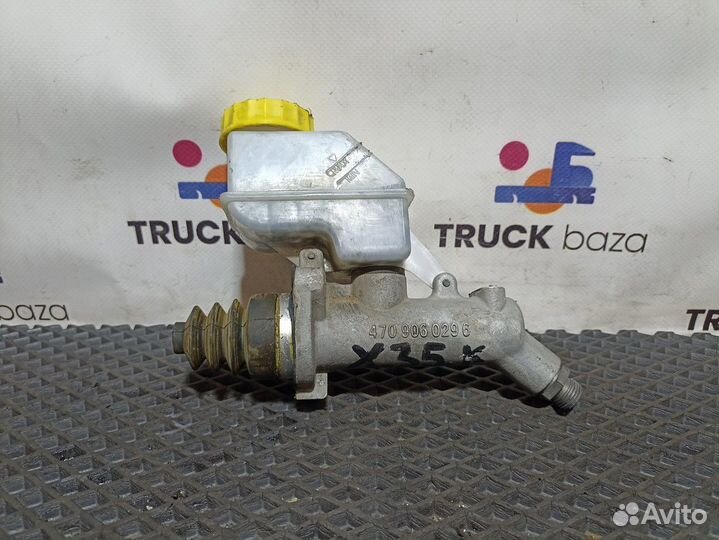 1896699 Цилиндр сцепления главный Daf XF106