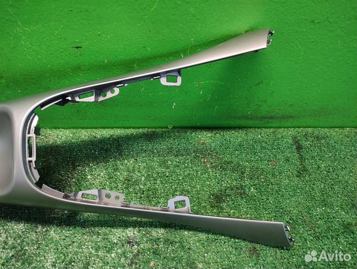 Накладка центральной консоли Toyota Auris E150 20