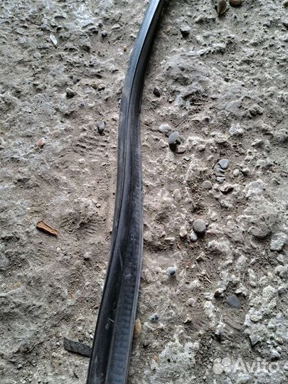 Уплотнитель багажника на Jaguar x-type