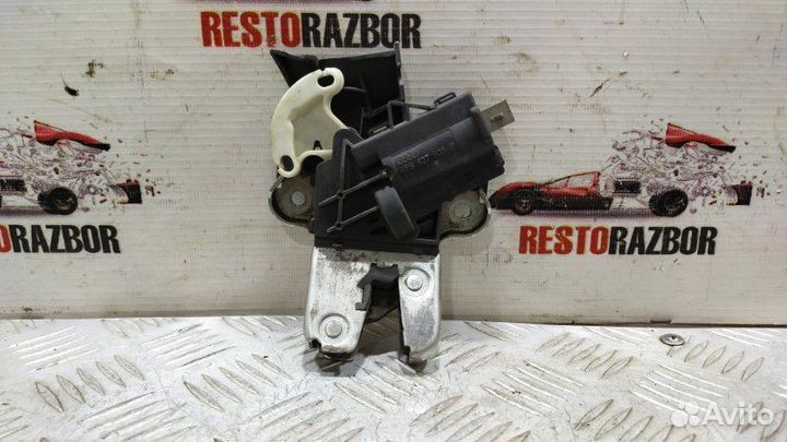 Замок багажника Audi A8 D3/Д3 BFM 2006