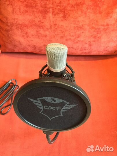 Микрофон для компьютера Trust GXT 252 Emita Stream