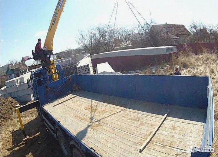 Плиты перекрытий рядом